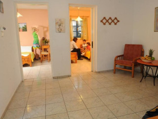 Kastro Beach Apartments