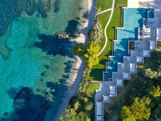 Avali, Mar-Bella Collection