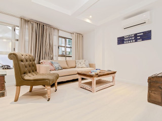 Can Blau Homes