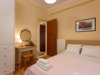 METROPOLIS APARTMENT