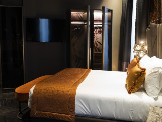 U-Visionary Roma Hotel