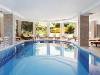 OTIUM FAMILY STONE PALACE