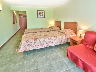 Malibu (Albena) 4*