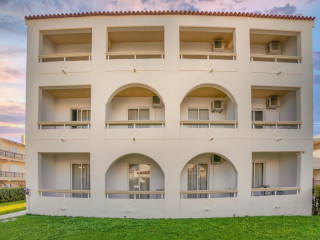 LEFTERIS INSTA-WORTHY STUDIO WITH BALCONY