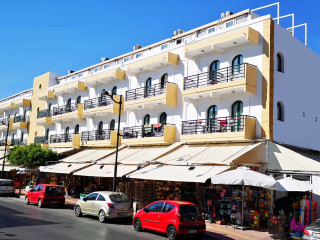 Pela Maria Hotel