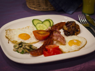 BUDAPEST MUSEUM CENTRAL