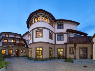 Conacul Ambient (Cristian)..