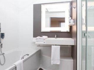 SUITE NOVOTEL PARIS SAINT DENIS STADE