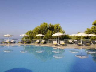 WHITE ROCKS HOTEL AND BUNGALOWS