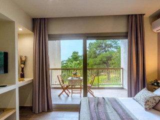 Forest Resort Suites Skiathos