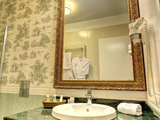 Boutique Lafayette