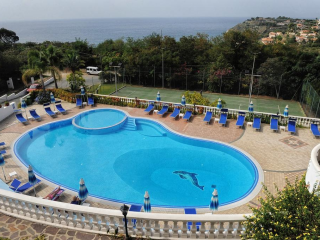 VILLAGGIO PINETA PETTO BIANCO HOTEL