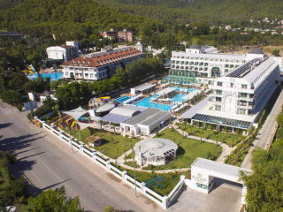 KARMIR RESORT  SPA