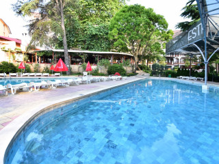 Estreya Residence (St.Constantin:E) 4*