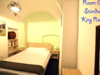 4 Rooms Piata Sfatului