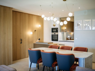 RAGUSA VIEWPOINT APARTMENT BY DUHOMES