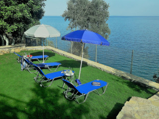 Muses SeaSide Villas