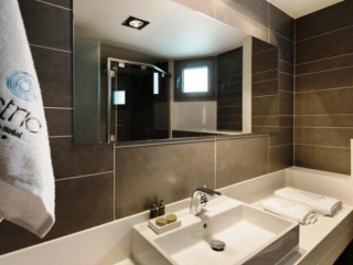 Vigles - Skiathos Town