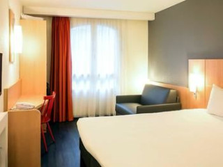 IBIS PARIS GARE DE LYON LEDRU ROLLIN 12EME