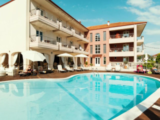 AMMOS BAY HOTEL