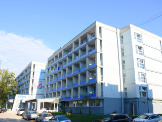 SPRING HOLIDAY RESORT