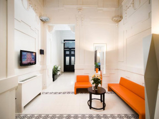 Opera Garden Hotel amp; Apartments