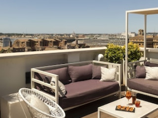 The Independent Hotel