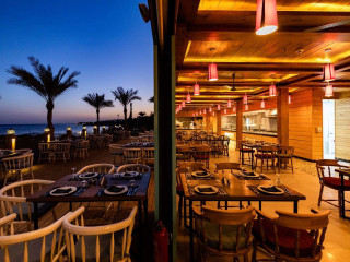 Sunrise Diamond Beach Resort - Posh Club
