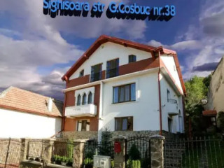 Cosbuc Residence