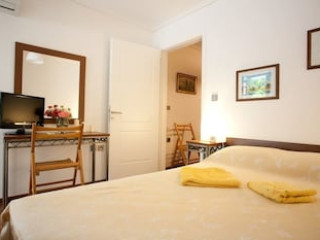 VEGGIE GARDEN ATHENS Bamp;B