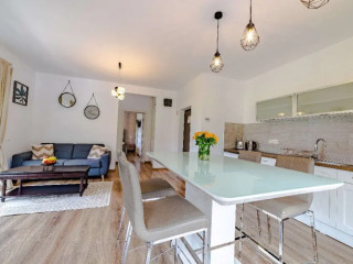 Yael Apartments
