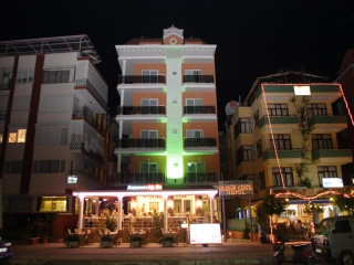 CLEOPATRA GOLDEN BEACH HOTEL