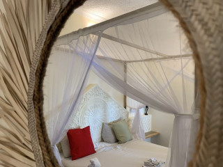 Zanzibar Tropical Sunset Boutique