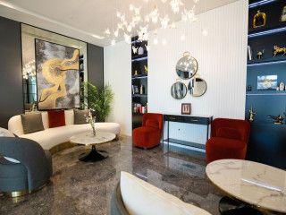 THE CHIC MINIMALIST - APARTMENT