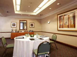 MARRIOTT EXECUTIVE APARTMENTS MILLENNIUM COURT