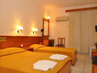 ANDREOLAS BEACH HOTEL