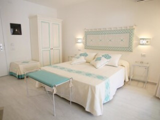 REGINA SIMIUS HOTEL