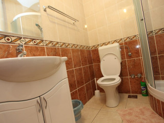SPLIT APARTMENTS PERIC