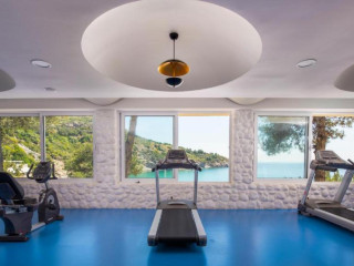 Tosca Beach Hotel