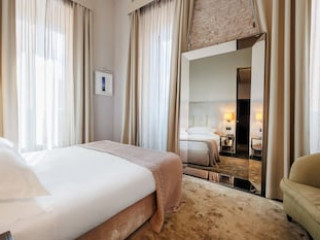 DOM Hotel