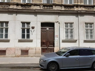 Budapest Holiday Colours