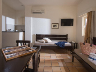 Ourania Apartments