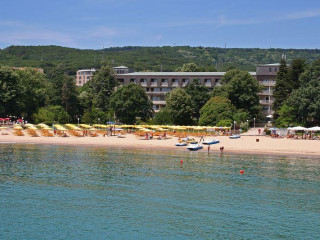 LOTOS HOTEL RIVIERA