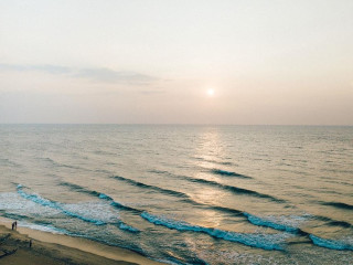 Goldi Sands