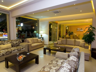 Fiori Levante Villas Keri