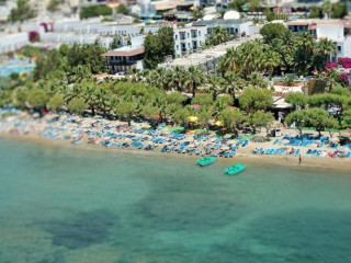 SAMI BEACH HOTEL