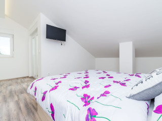BOVOLINI#039;S PLACE