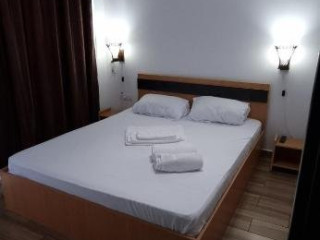 HÔTEL LA MAISON BLANCHE