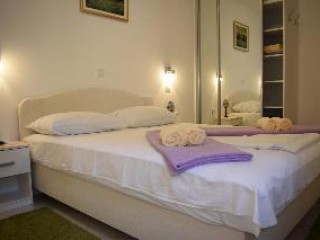 JELE ROOMS