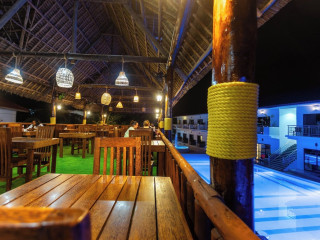 Canary Hotel amp; SPA